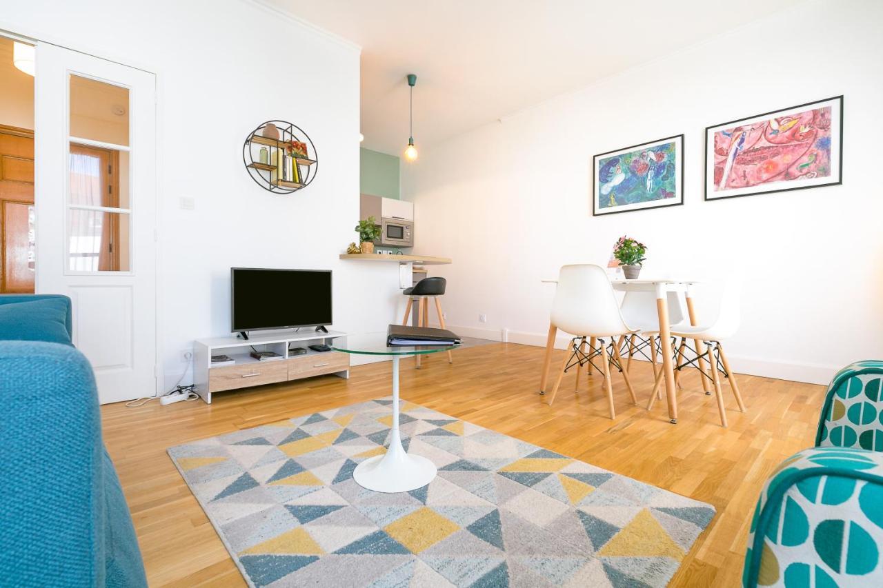 56-chabot-charny Apartment